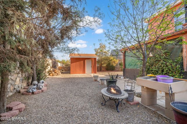 5950 Moon View Drive, Las Cruces, NM 88012