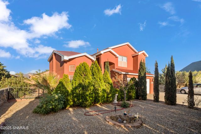 5950 Moon View Drive, Las Cruces, NM 88012