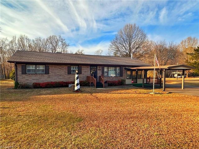 2924 Swallow Road, Reidsville, NC 27320