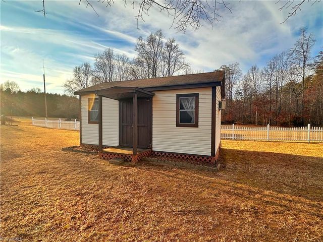 2924 Swallow Road, Reidsville, NC 27320