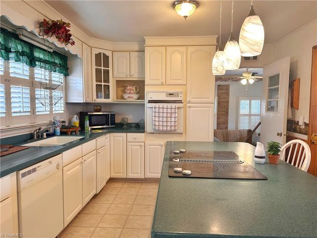 2924 Swallow Road, Reidsville, NC 27320