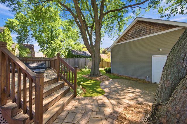 2222 Scheffer Avenue, Saint Paul, MN 55116