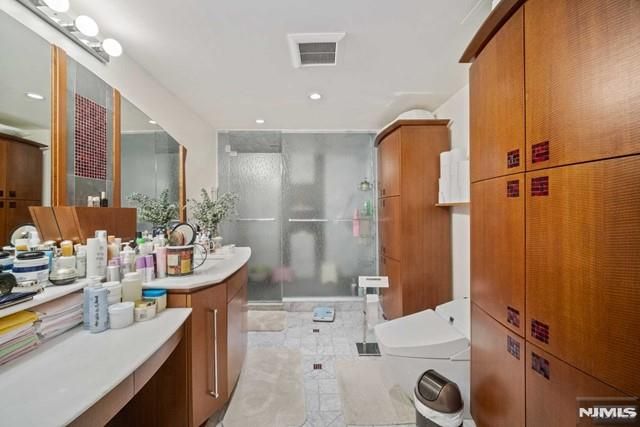 800 Palisade Avenue 23B, Fort Lee, NJ 07024