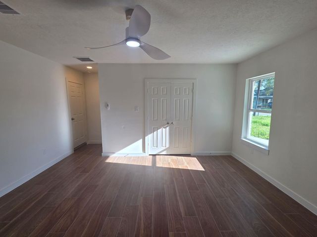 803 Coleman Street, Dayton, TX 77535