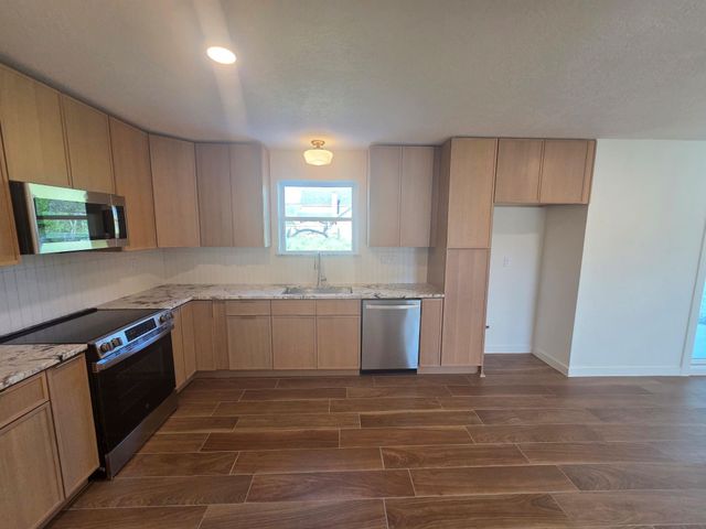 803 Coleman Street, Dayton, TX 77535