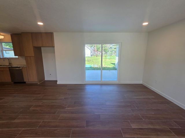 803 Coleman Street, Dayton, TX 77535