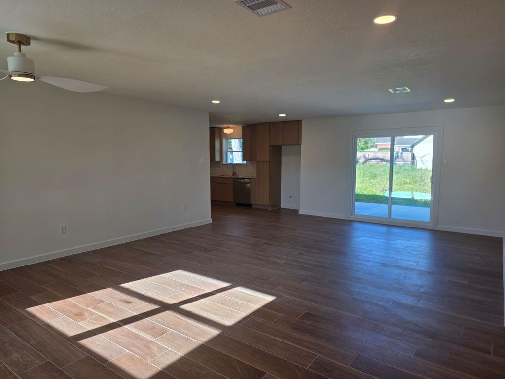 803 Coleman Street, Dayton, TX 77535