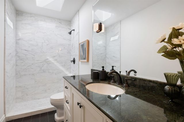 1810 W 35th ST, Austin, TX 78703