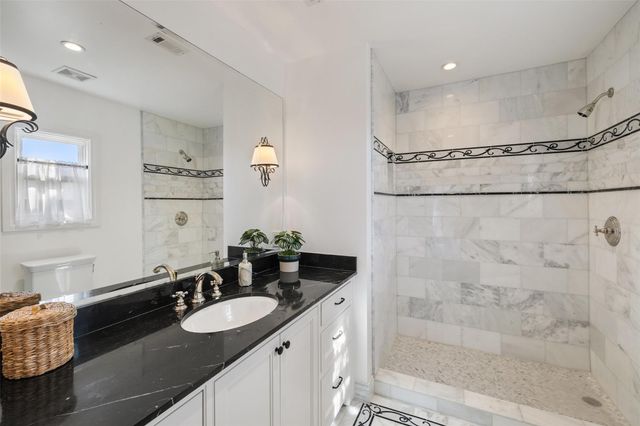 1810 W 35th ST, Austin, TX 78703