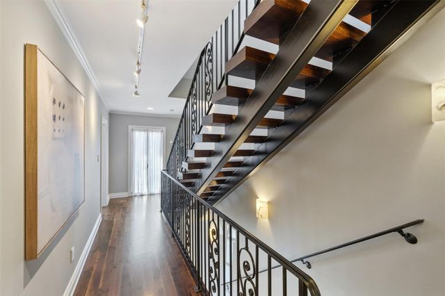 1810 W 35th ST, Austin, TX 78703