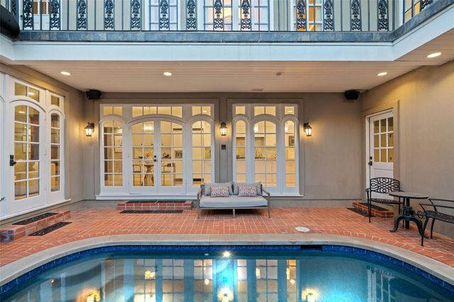1810 W 35th ST, Austin, TX 78703