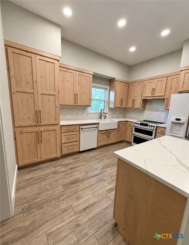 222 Preston Hollow, New Braunfels, TX 78132