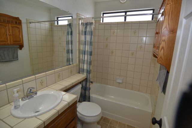 4612 Little Creek Dr, Modesto, CA 95355