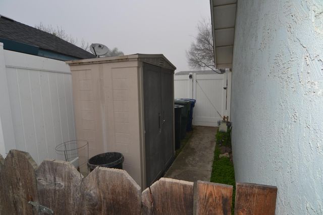 4612 Little Creek Dr, Modesto, CA 95355