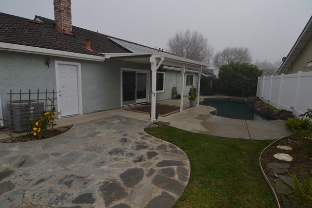 4612 Little Creek Dr, Modesto, CA 95355