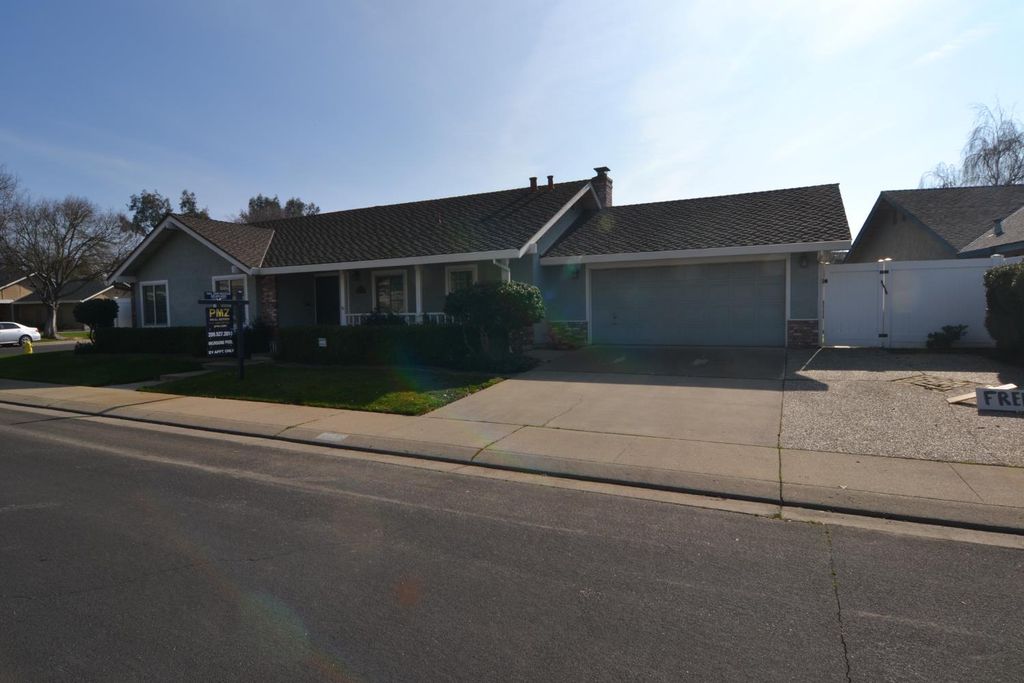 4612 Little Creek Dr, Modesto, CA 95355