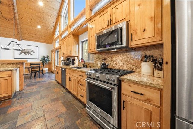 42364 Heavenly Valley, Big Bear Lake, CA 92315