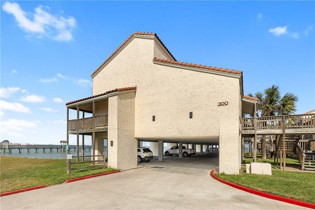 620 S Fulton Beach Road 308, Rockport, TX 78382