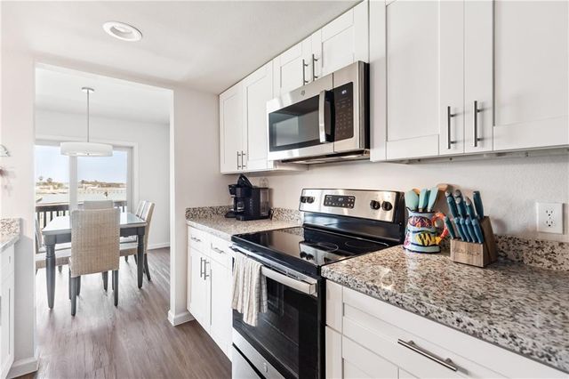 620 S Fulton Beach Road 308, Rockport, TX 78382