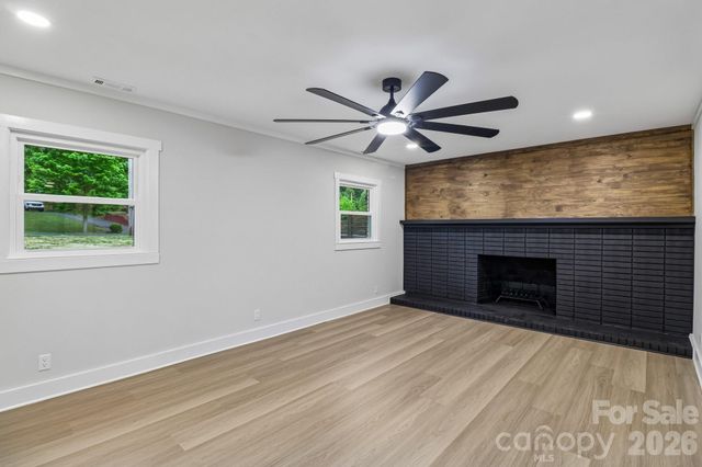 5009 Greenbrook Drive, Charlotte, NC 28205