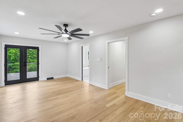 5009 Greenbrook Drive, Charlotte, NC 28205