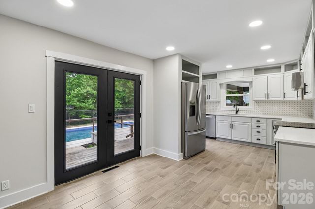 5009 Greenbrook Drive, Charlotte, NC 28205