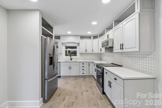 5009 Greenbrook Drive, Charlotte, NC 28205