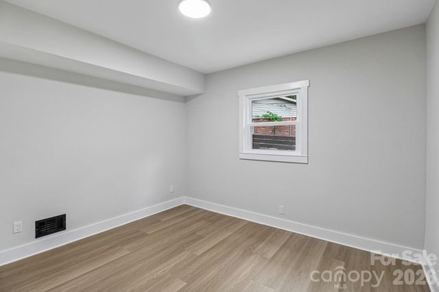 5009 Greenbrook Drive, Charlotte, NC 28205