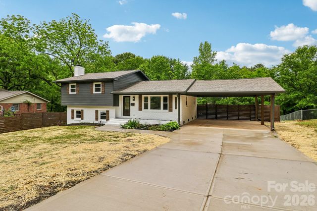 5009 Greenbrook Drive, Charlotte, NC 28205