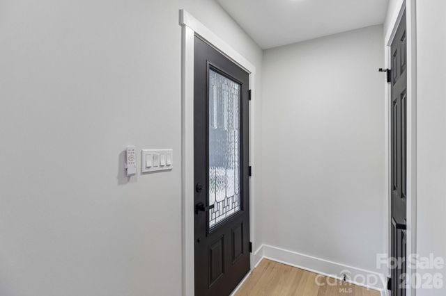 5009 Greenbrook Drive, Charlotte, NC 28205