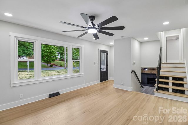 5009 Greenbrook Drive, Charlotte, NC 28205