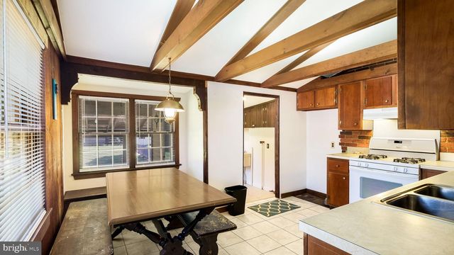 132 E MARSHALL AVE, Langhorne, PA 19047