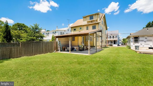 132 E MARSHALL AVE, Langhorne, PA 19047