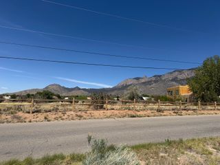 12200 Carmel Avenue NE, Albuquerque, NM 87122