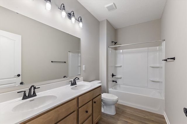 6501 River Birch Street, Tipp City, OH 45371
