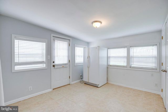 8104 PRINCE GEORGES DR, Fort Washington, MD 20744