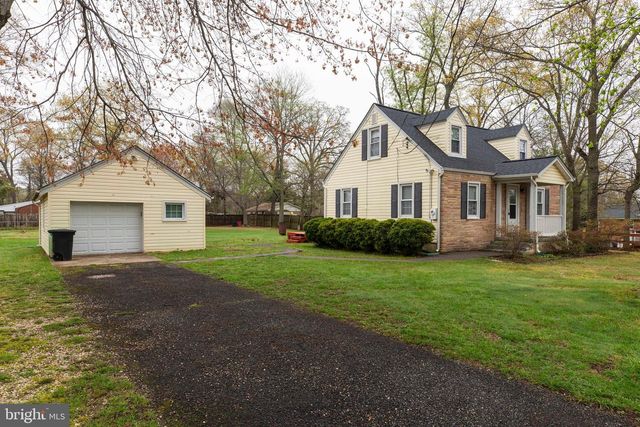 8104 PRINCE GEORGES DR, Fort Washington, MD 20744