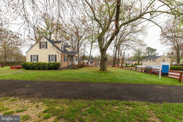 8104 PRINCE GEORGES DR, Fort Washington, MD 20744