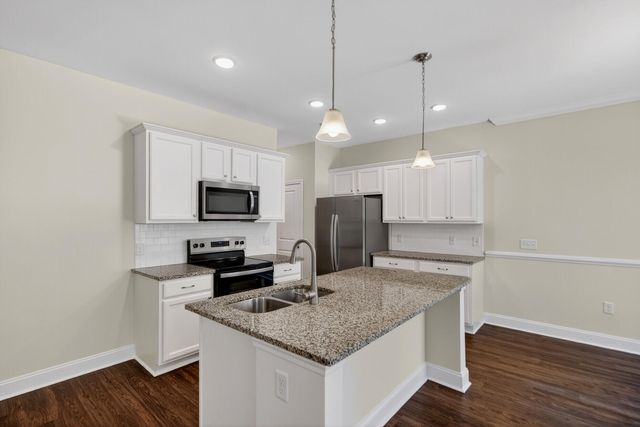 992 Theodore Road, Awendaw, SC 29429