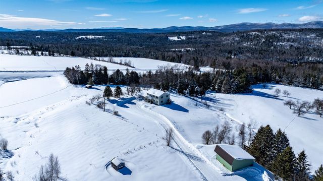 3614 Creek Road, Albany, VT 05820