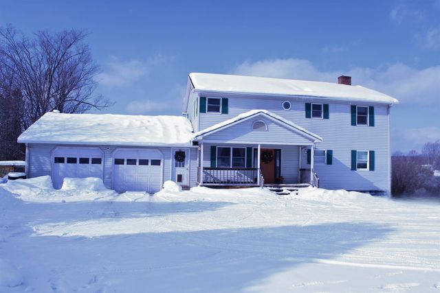 3614 Creek Road, Albany, VT 05820