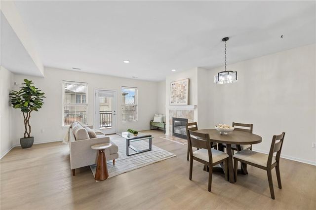 5245 Overland Drive B23, Lawrence, KS 66049