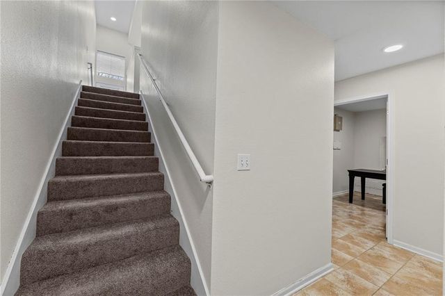 5245 Overland Drive B23, Lawrence, KS 66049