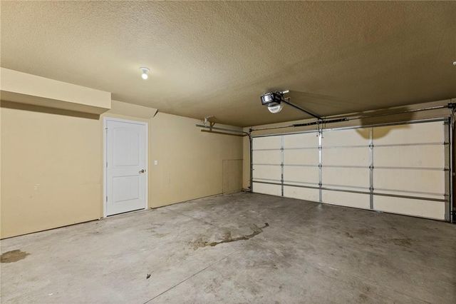 5245 Overland Drive B23, Lawrence, KS 66049