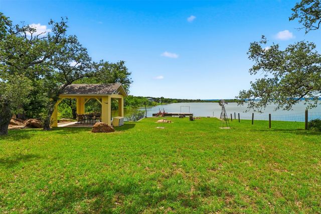 106 County Road 142, Burnet, TX 78611