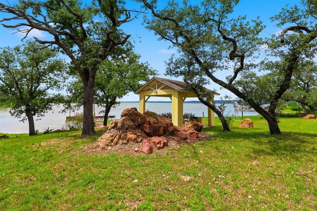106 County Road 142, Burnet, TX 78611
