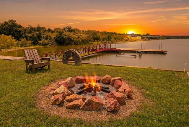 106 County Road 142, Burnet, TX 78611