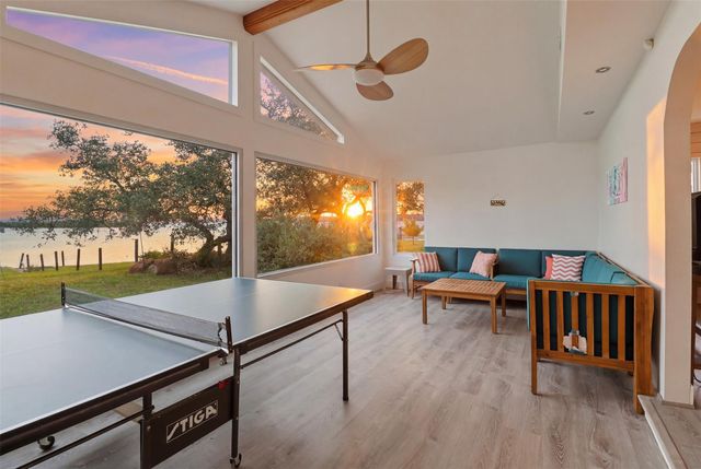 106 County Road 142, Burnet, TX 78611