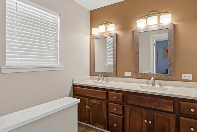 106 County Road 142, Burnet, TX 78611
