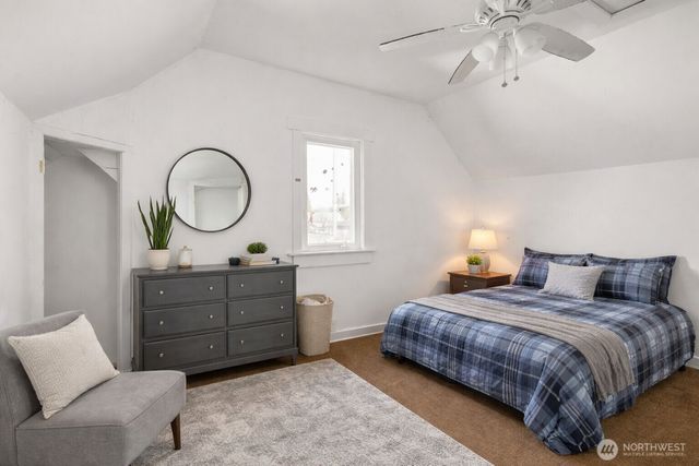 749 4th Avenue N, Kent, WA 98032